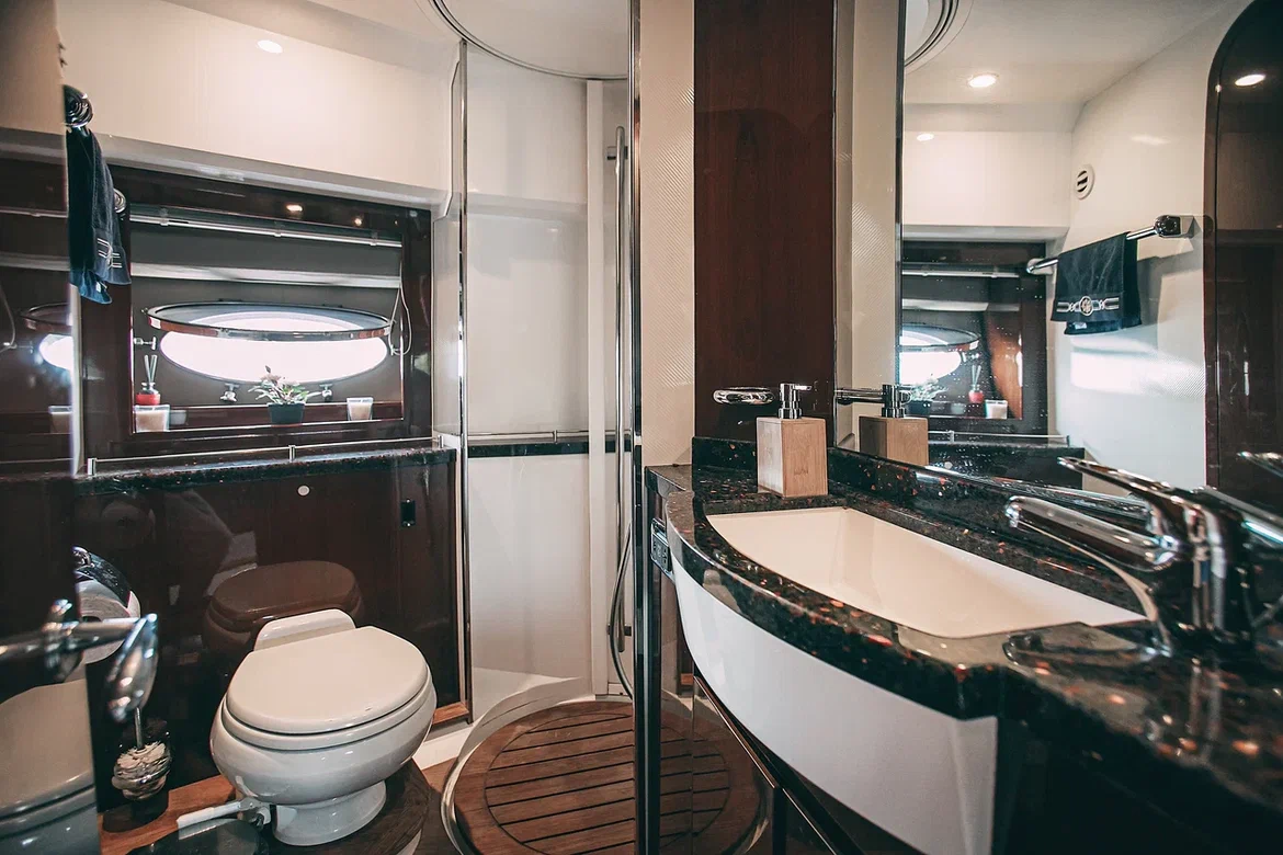 Аренда яхты Princess 58 image- 20